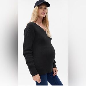 GAP Maternity Lightweight V-Neck Rib Sweater